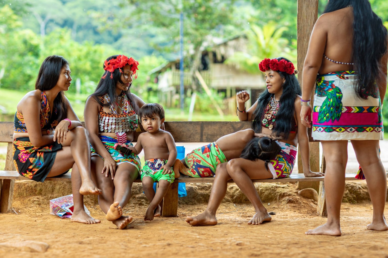 Emberá: the children of the river - Panorama of the Americas