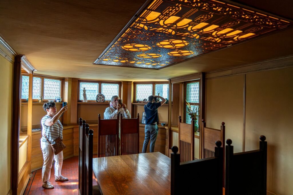 Chicago-Frank-Lloyd-Wright-Home-and-Studio