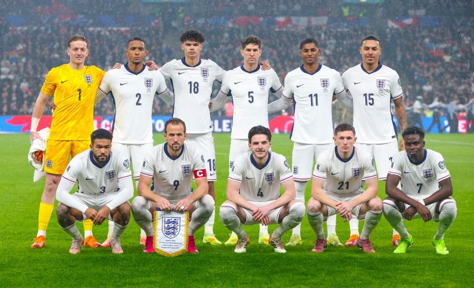 La selección de Inglaterra durante el partido de clasificación a la Copa Mundial de Futbol 2026