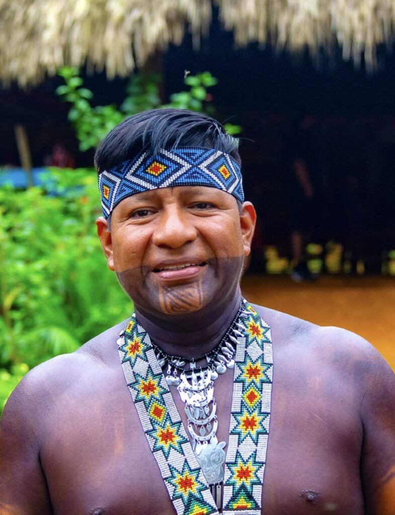 Habitantes del río Tribu Emberás