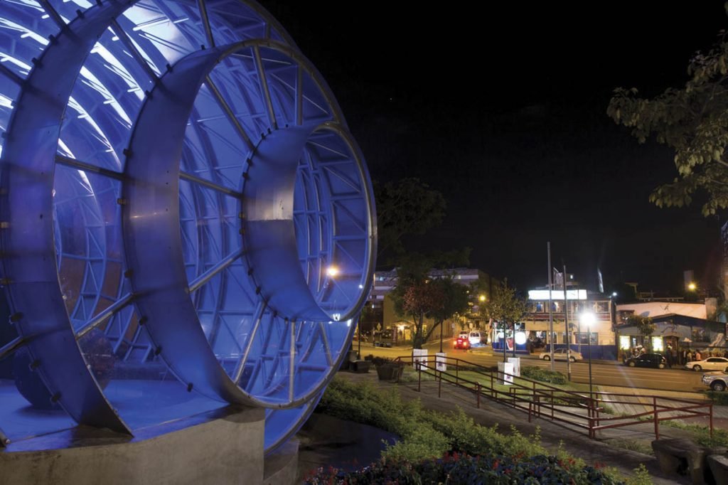 Edificio Metálico, Costa Rica