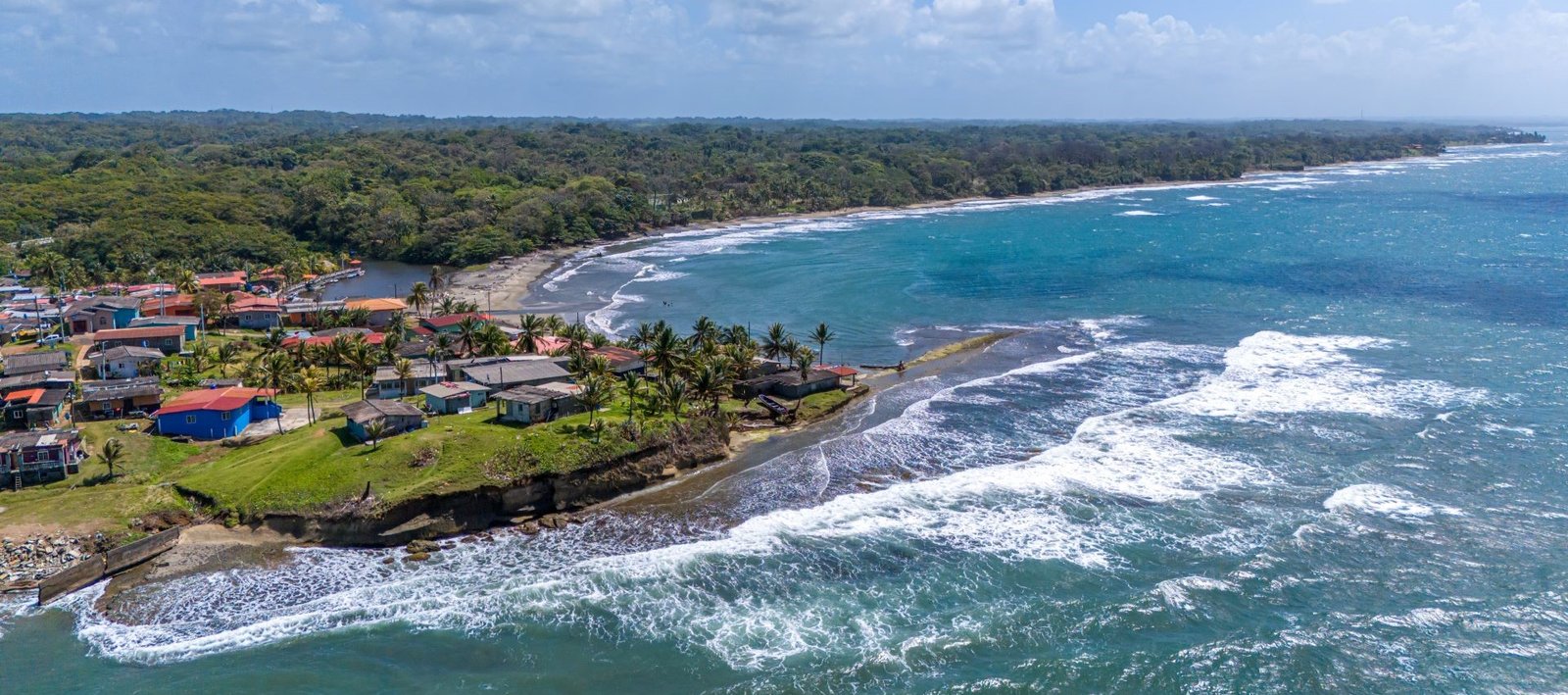 Costa Abajo, Colon