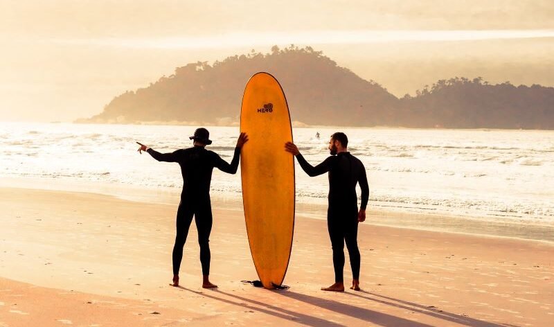 Surfeando en Playa Campeche.