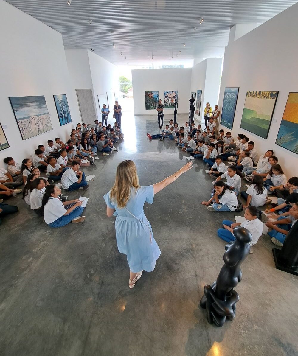 Estudiantes en Espacio Arte