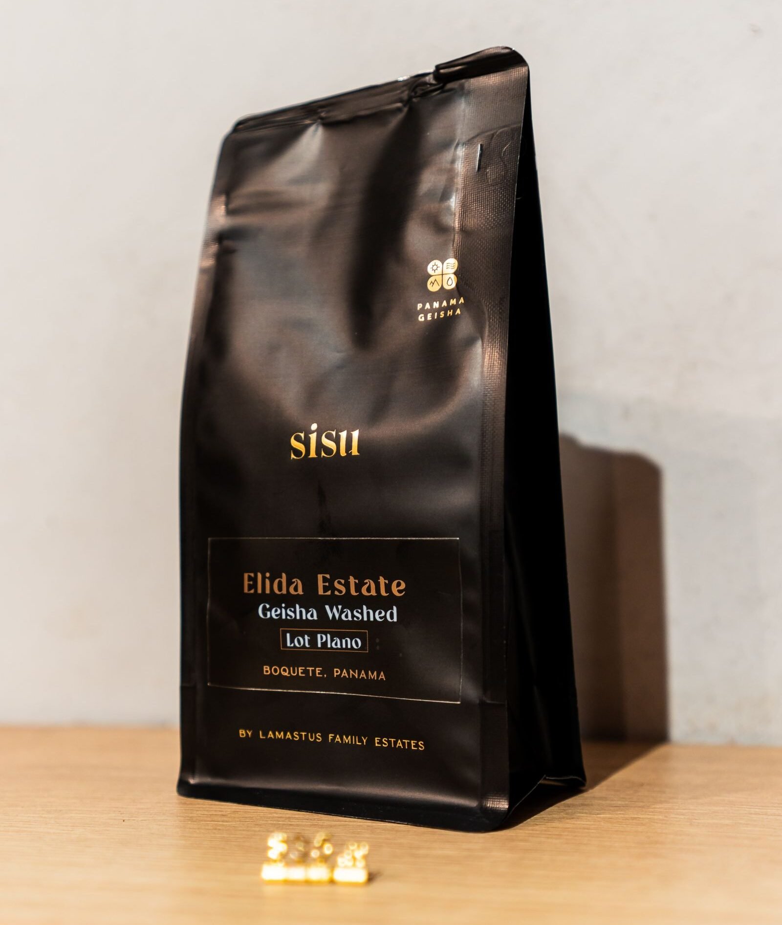 Bag of Geisha coffee from Elida Estate in Boquete, Panama, renowned for its exceptional aroma and flavor.